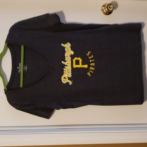 Women's Pittsburgh Pirates t-shirt